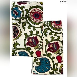 2 Cynthia Rowley Pillow Shams KING